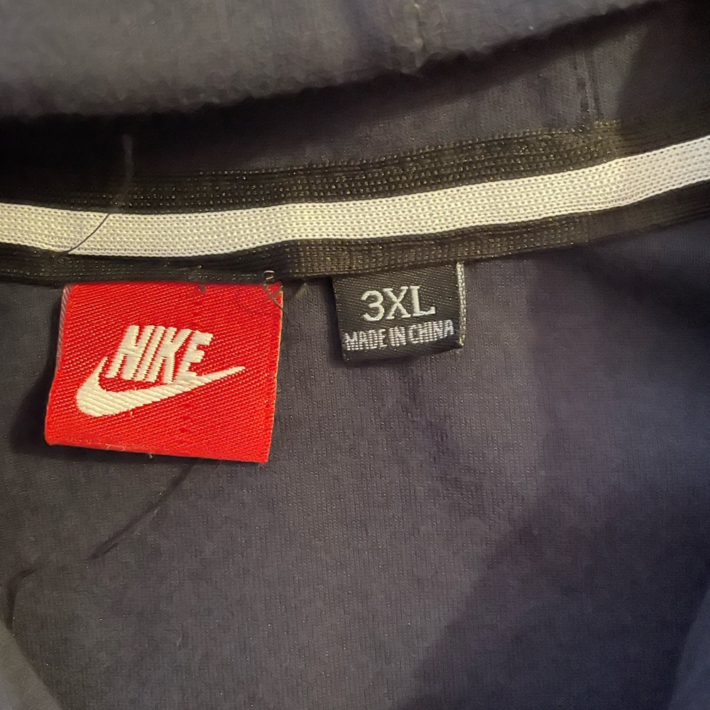 MUST GO Nike Women’s Hoodie Size 3xL - Picture 4 of 5